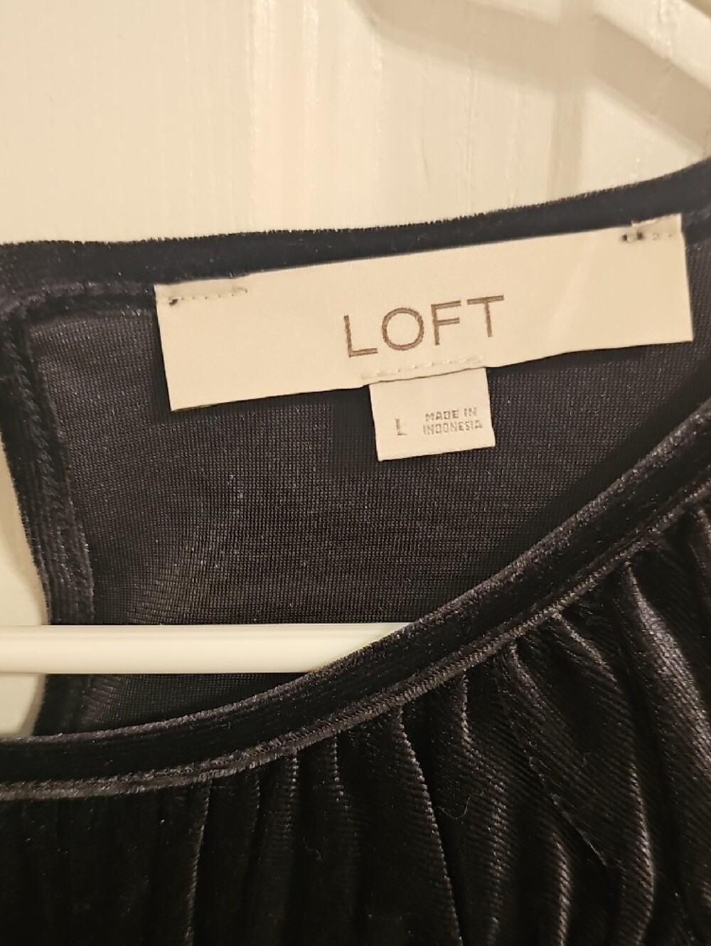 LOFT Black Velvet Puff Sleeve Blouse - Picture 2 of 6